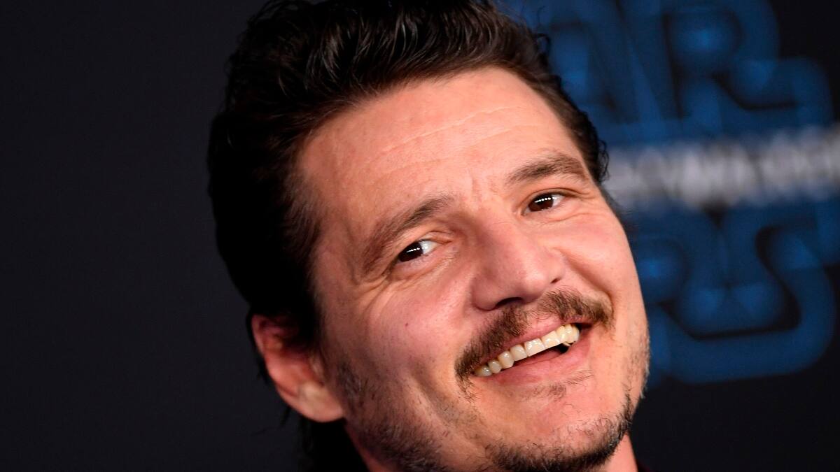 Pedro Pascal reacciona con un chilenismo en pleno video de su cuñado: «¿Qué chuc…?»