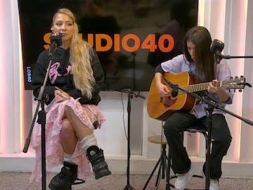 Princesa Alba interpreta los temas de su nuevo álbum "Como Si Fuese Real" en Studio40
