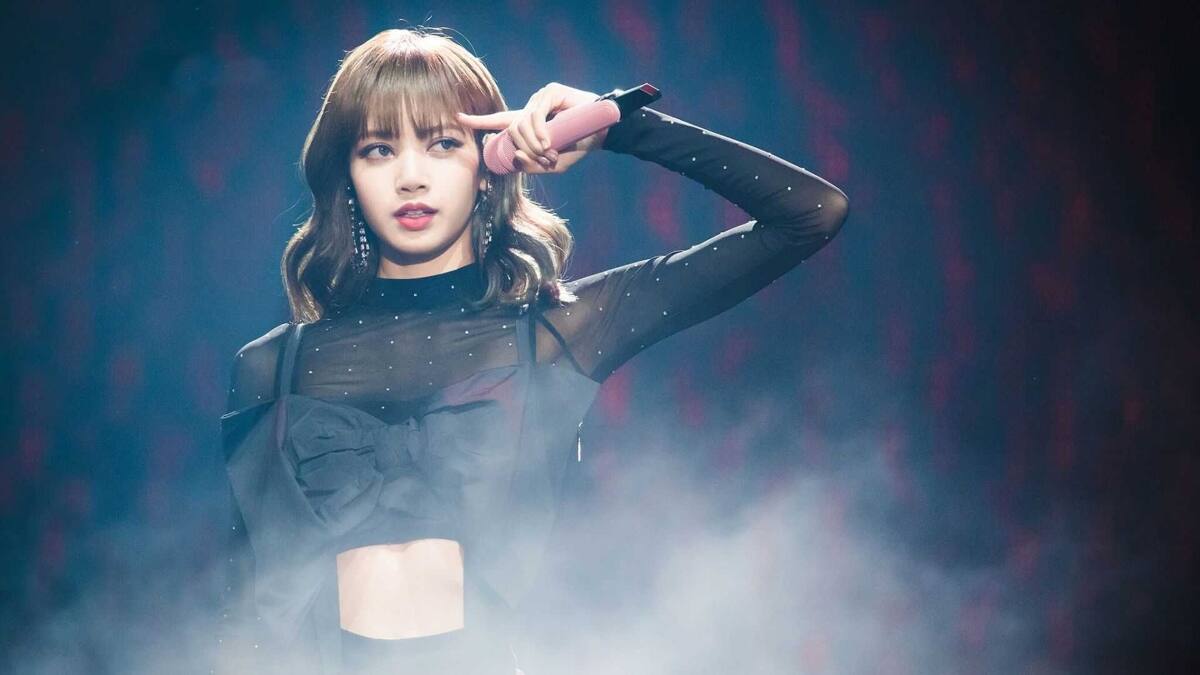 Lisa de BLACKPINK da positivo en covid-19