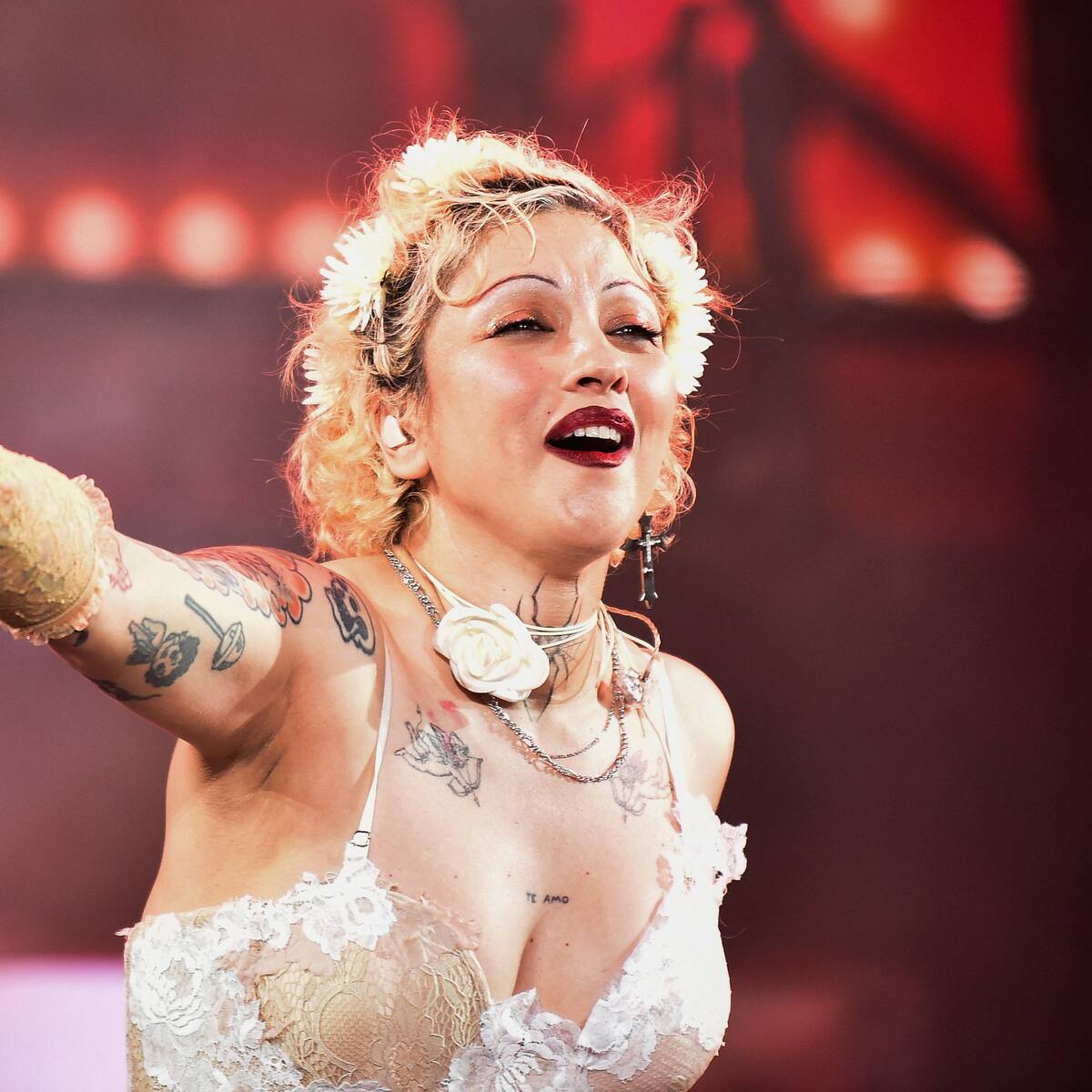 En su regreso al festival: Mon Laferte será declarada Hija Ilustre de Viña del Mar