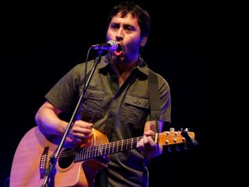 Lollapalooza Chile 2025: Suman show de Claudio Narea al evento