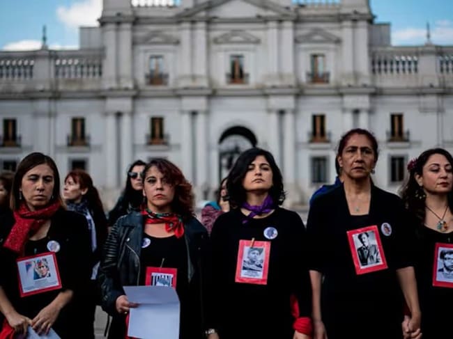 Instagram @pascalispunk</a>