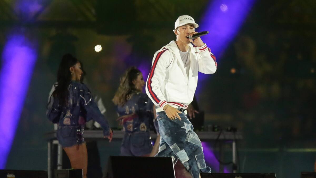 Pailita sorprende cantando rancheras