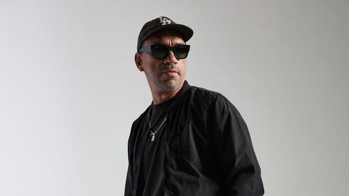 Es uno de los DJs y productores musicales más importantes de la escena underground de Chile y anunció su primer disco en 8 años