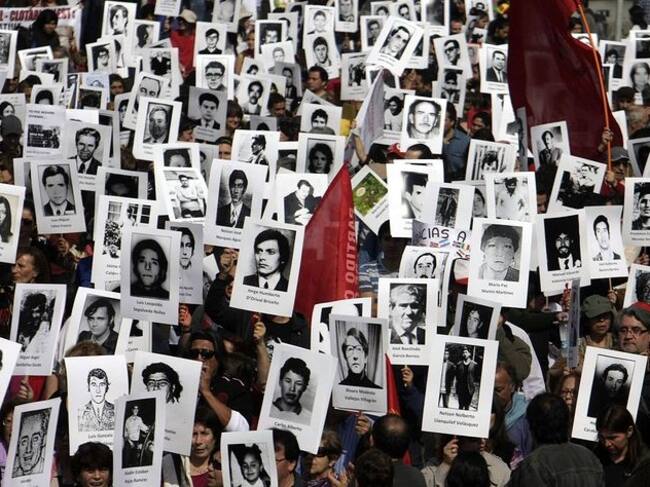 Instagram @pascalispunk</a>