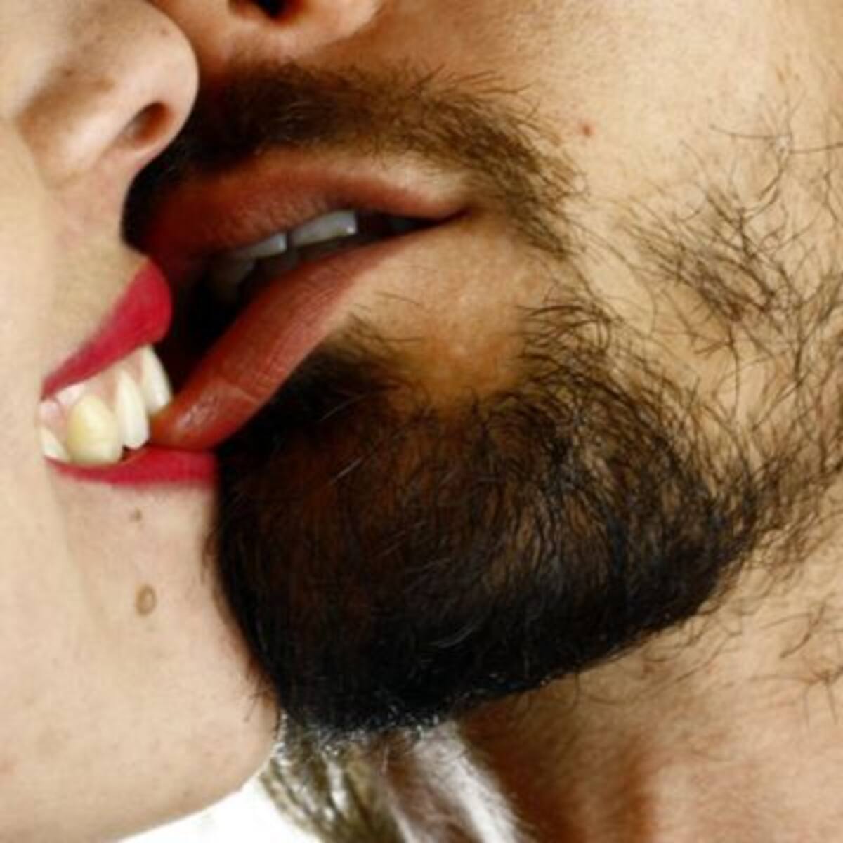 Joven le arrancó la lengua a su pareja cuando se enteró que él iba a terminar la relación