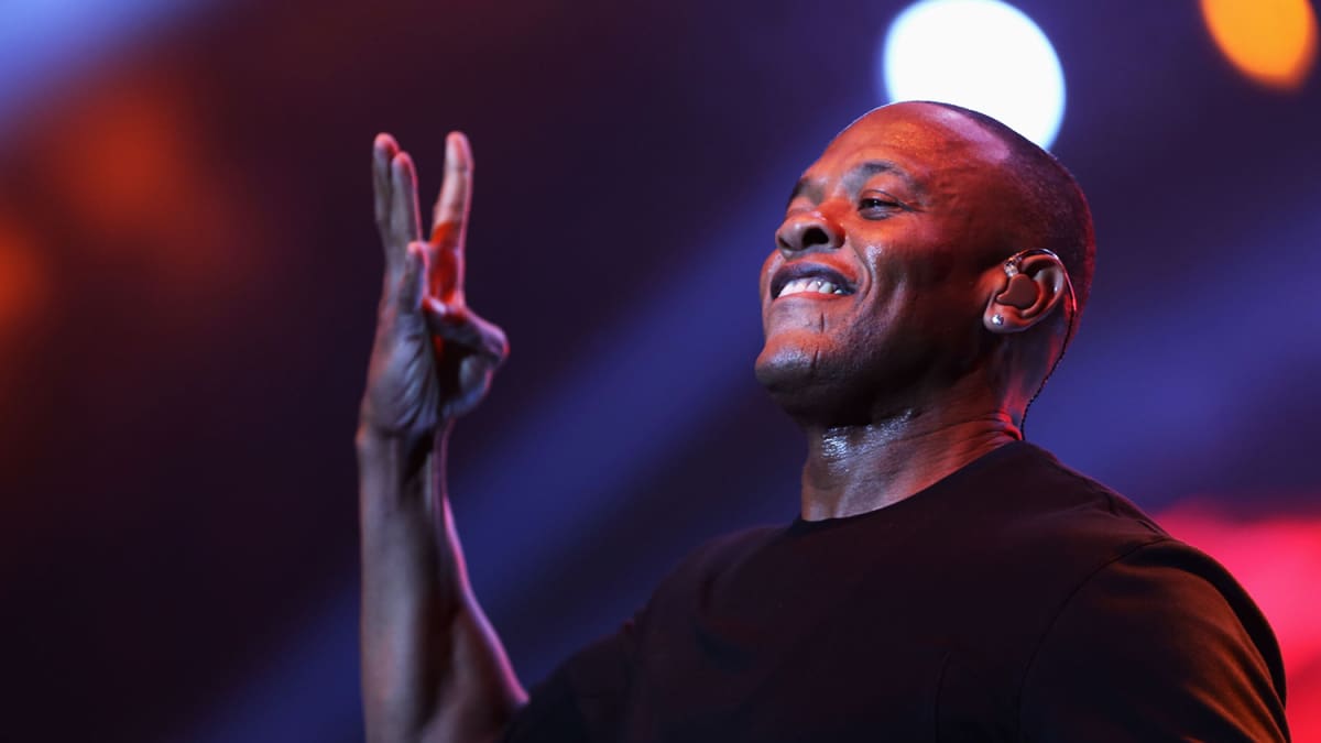 Dr. Dre fue hospitalizado tras sufrir un aneurisma cerebral