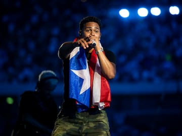 Concentración pura: Así se preparó Myke Towers antes de cantar junto a Bad Bunny en España