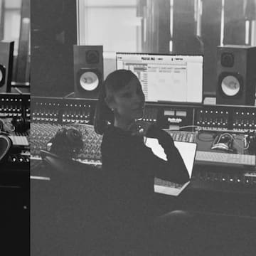 ¿Lista para el octavo álbum de estudio? Ariana Grande enciende rumores con sospechosas fotografías