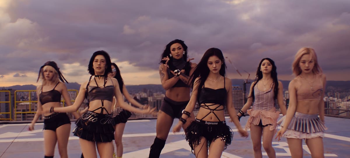 CL - NMIXX y Pabllo Vittar