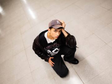 Paco Miranda nos lleva por un viaje emocional con "Latiendo"