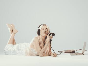 Lollapalooza Chile 2025: ¿Qué podemos esperar del show de Elena Rose?