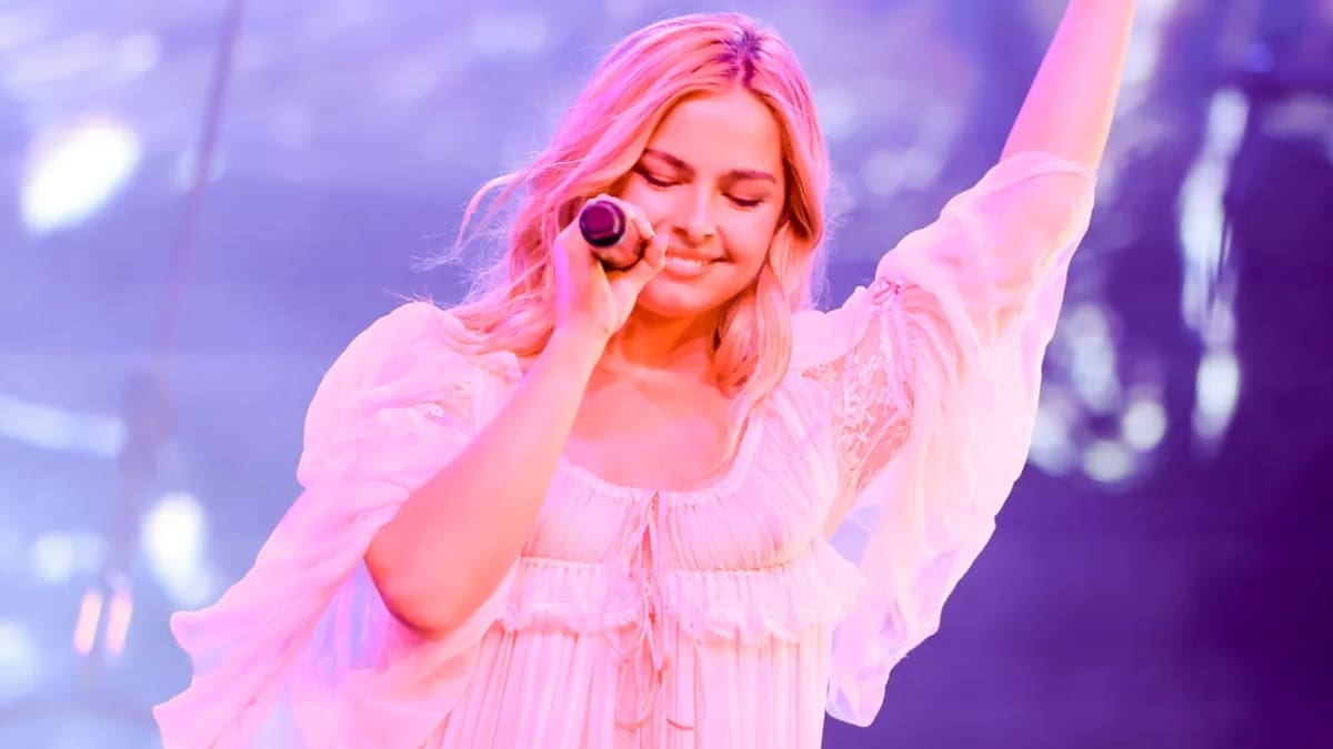 #Vitrina40 de Lollapalooza Chile 2026: Conoce a Addison Rae, la artista pop que se estará presentando