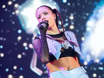 Emilia vuelve con fuerza a los escenarios: Vestuario, canciones y más