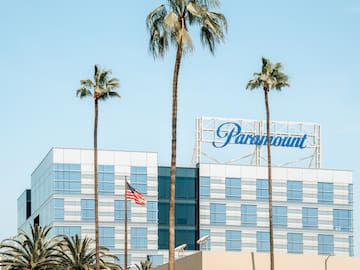 ¡Paramount contra Netflix! La compañía pone 100 millones de dólares en la mesa para comprar Warner Bros.