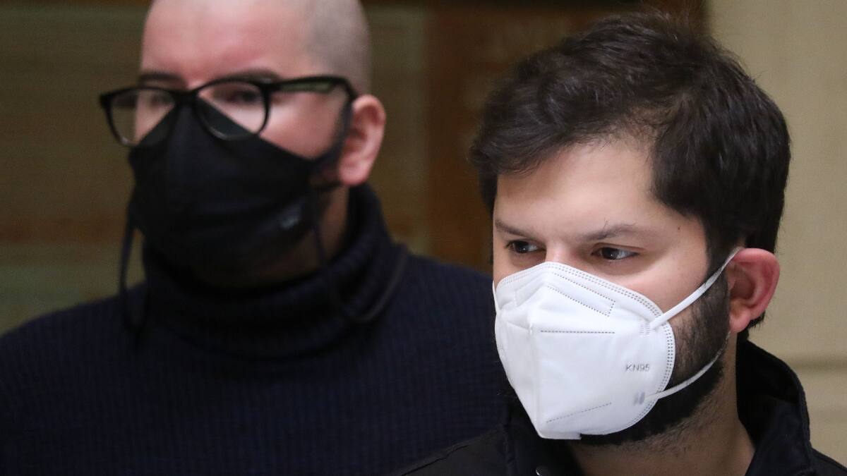 Giorgio Jackson celebró el triunfo de Gabriel Boric con un meme de «Jurassic Park»