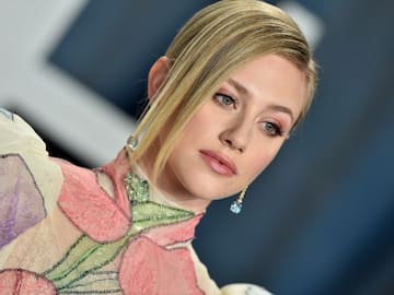 "La Hipótesis del Amor" llegará al cine con el protagonismo de Lili Reinhart: ¿Qué se sabe de la cinta?
