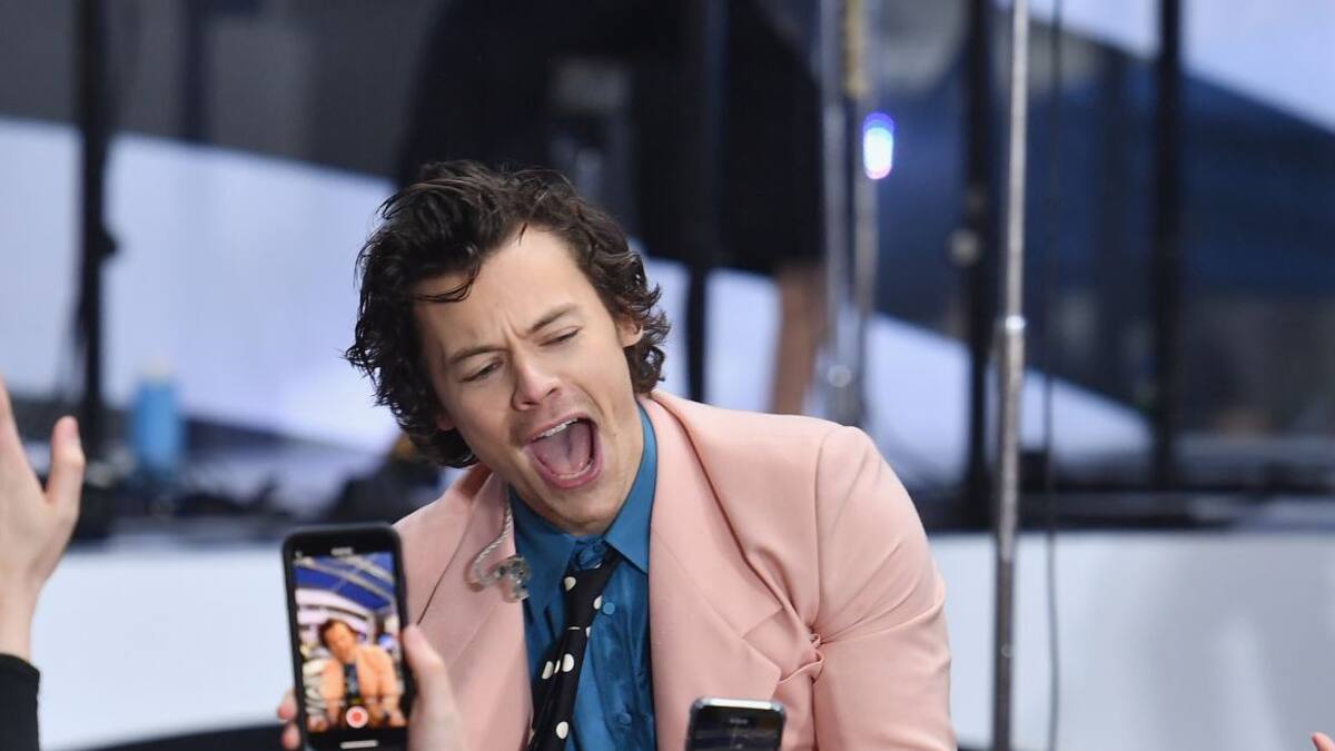 Ese momento en que Harry Styles DEJA EN VISTO TU MENSAJE