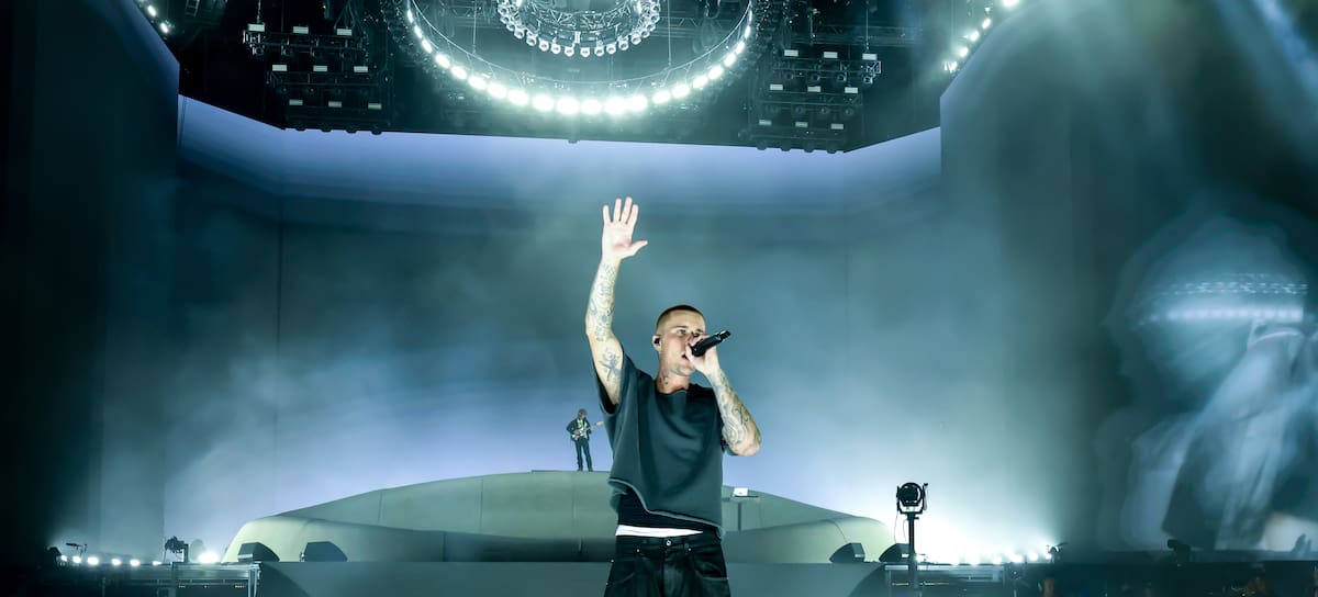 INDIO, CALIFORNIA - APRIL 11: (Exclusive Coverage) (FOR EDITORIAL USE ONLY) (NOT TO BE LICENSED FOR ANY STANDALONE OR SPECIAL INTEREST BOOK PUBLISHING USE CONCERNING THE COACHELLA MUSIC FESTIVAL AND/OR STAGECOACH MUSIC FESTIVAL) Justin Bieber performs at the Coachella Stage during the 2026 Coachella Valley Music and Arts Festival at Empire Polo Club on April 11, 2026 in Indio, California. (Photo by Kevin Mazur/Getty Images for Coachella)