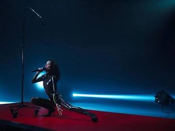 CAMI sigue adentrándonos en su nuevo universo sonoro con “NO QUIERO IR A LA GUERRA”