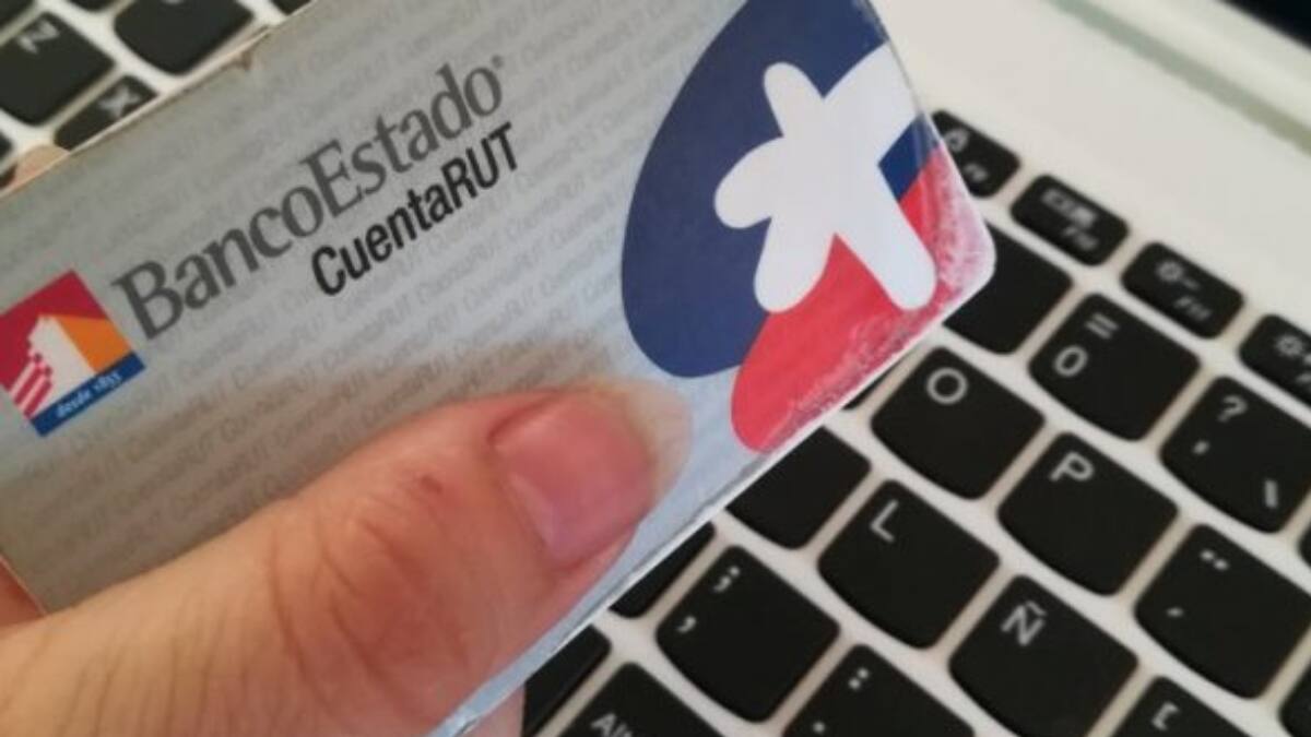 WTF: Mujer pidió una nueva Cuenta Rut, pero le pasaron una con su nombre escrito con plumón