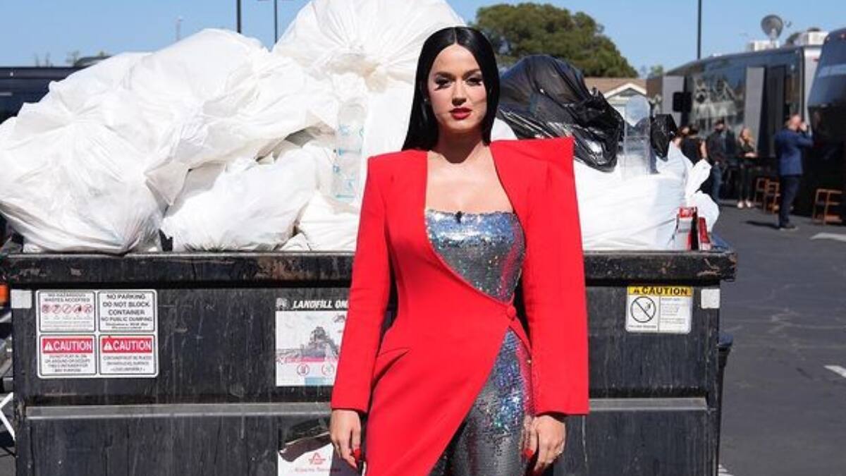 ¿Ahora negro? Katy Perry vuelve a sorprender con cambio de look