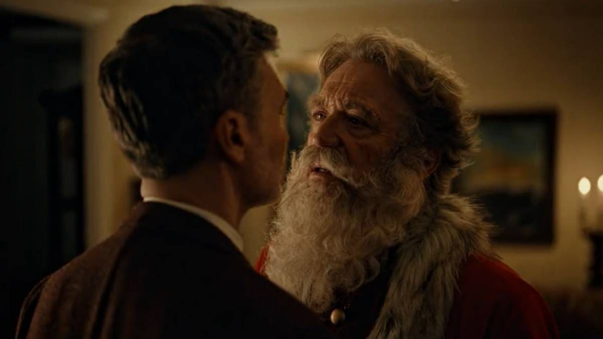 Campaña conmemora despenalización de la homosexualidad con un enamorado Viejito Pascuero