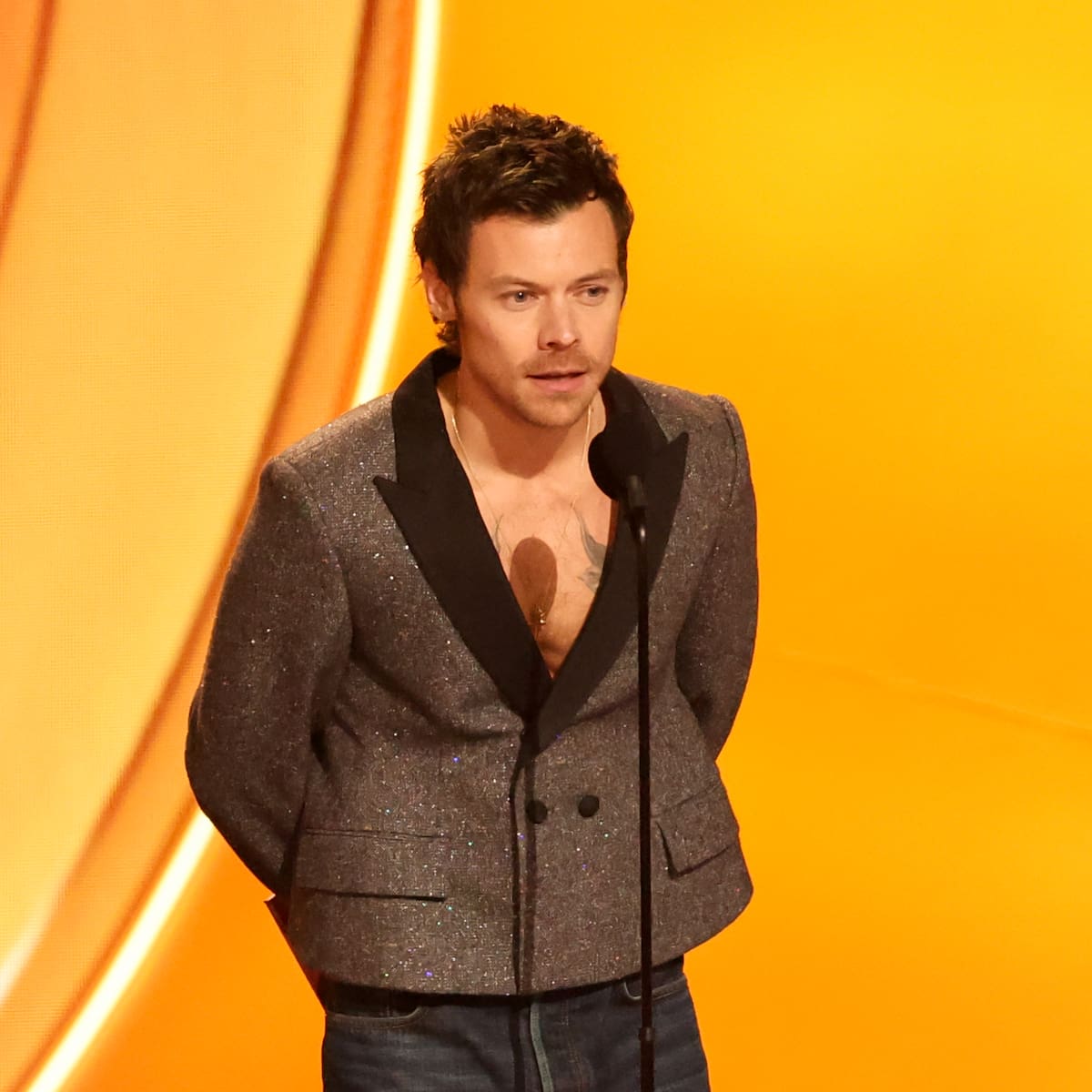 ¡Escucha el disco antes que nadie! Harry Styles anuncia listening parties de "Kiss All The Time. Disco. Occasionally"