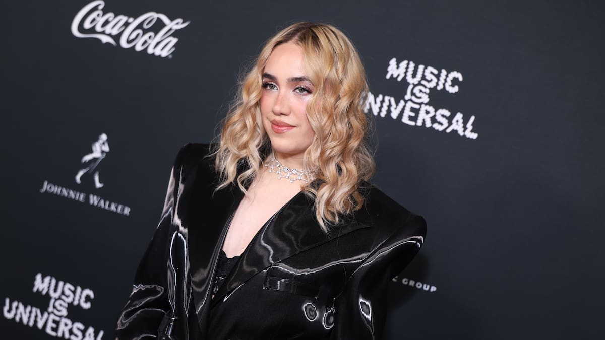 ¡No más preguntas! Ela Taubert lo confirma con "La Gente Cambia", su nuevo sencillo