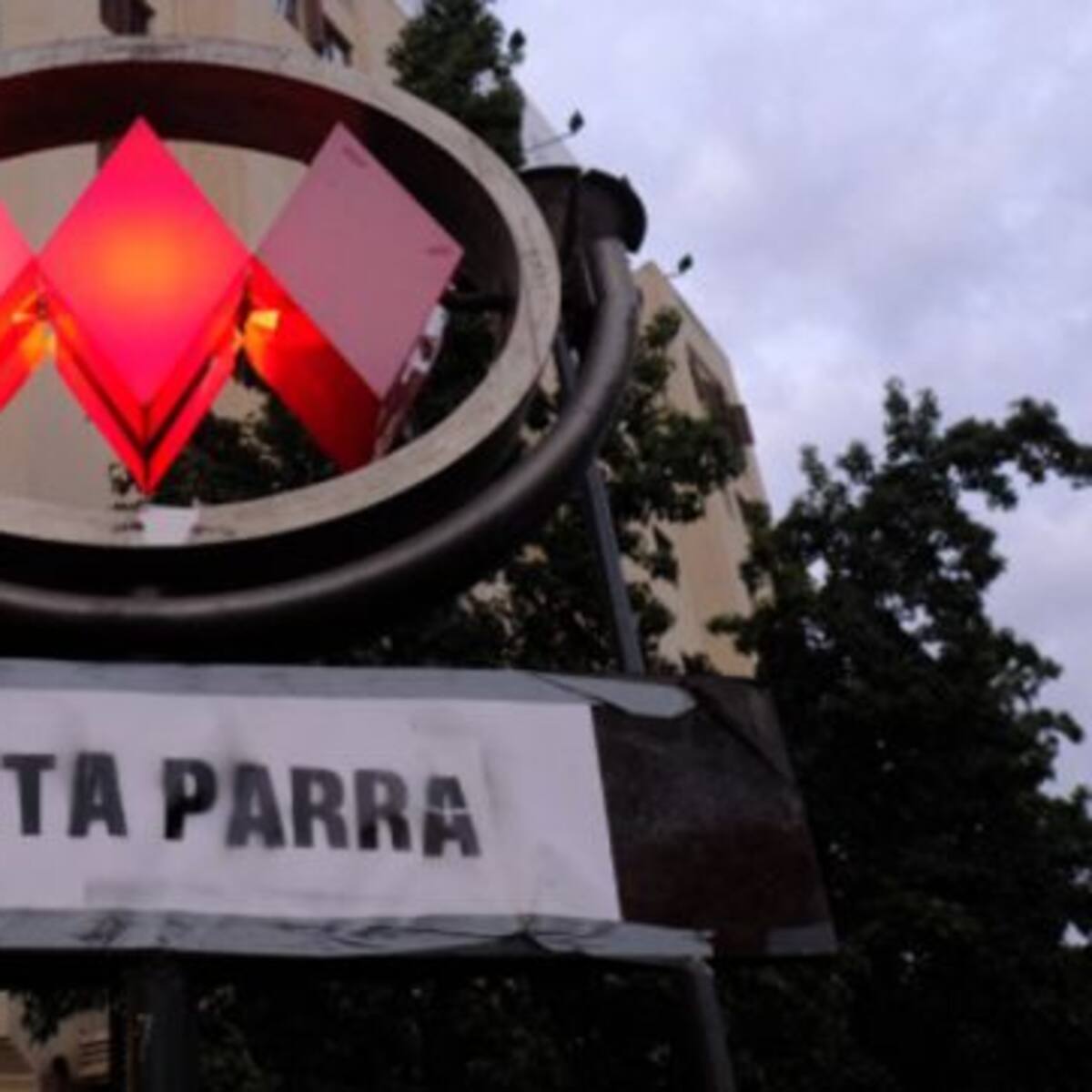 ¡Súper lunes feminista! Rebautizan distintas estaciones de Metro marcando previa al 8 de marzo