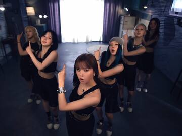 NMIXX regresa a las pistas con "Fe304: SITCK OUT"