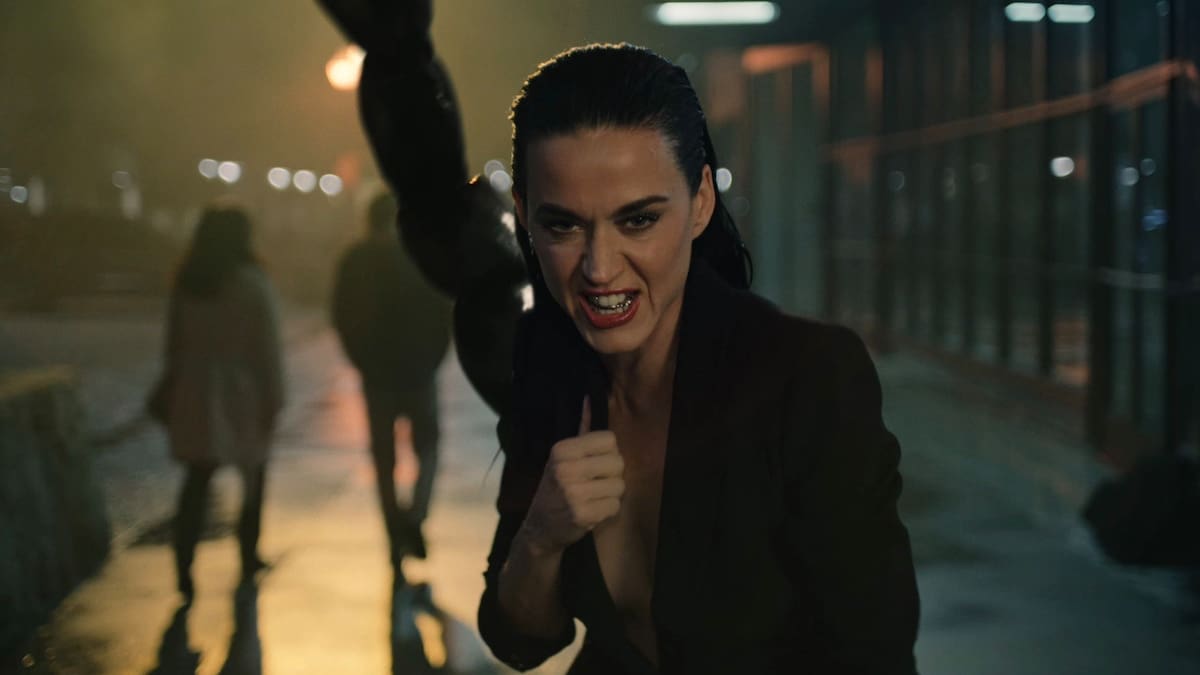 Katy Perry resurge de las cenizas con el estreno de “Watch It Burn”