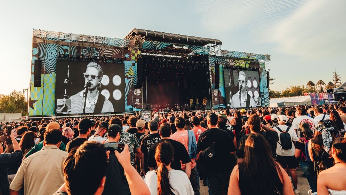 ¡Atención! Lollapalooza Chile 2026 ajusta sus horarios: Revisa la programación de este domingo 15 de marzo