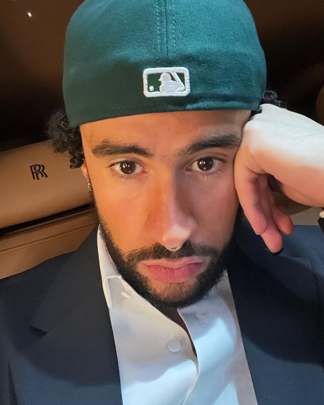 Instagram @badbunnypr</a>