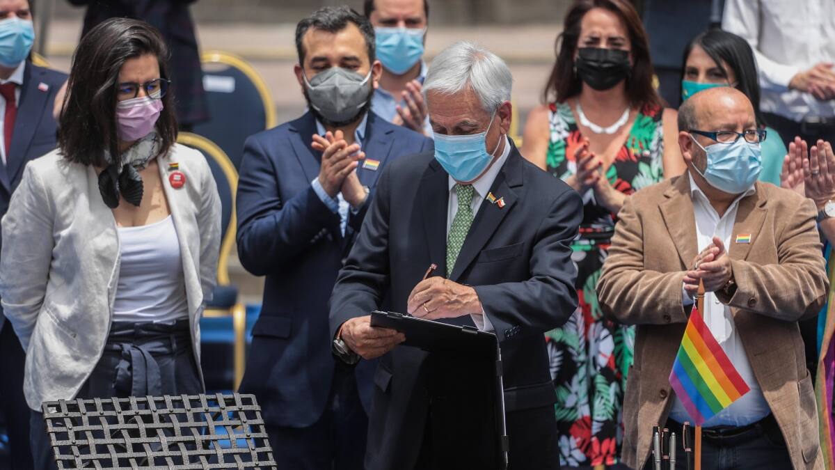 Presidente Sebastián Piñera promulgó la ley de Matrimonio Igualitario