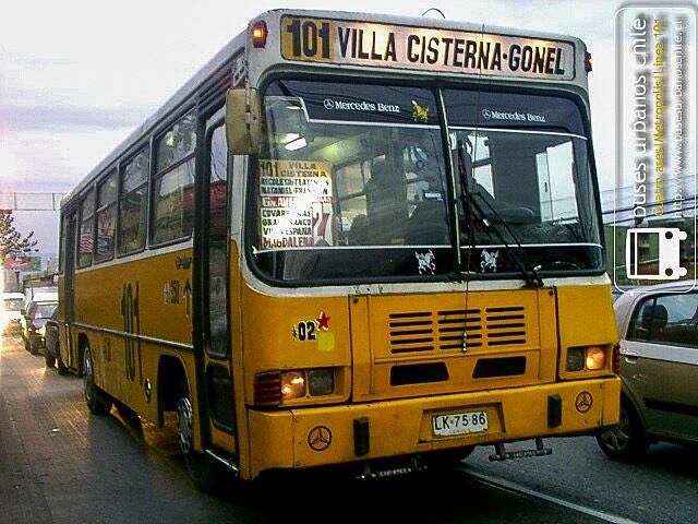 Micros amarillas (Instagram @busesurbanoschile.cl</a>)