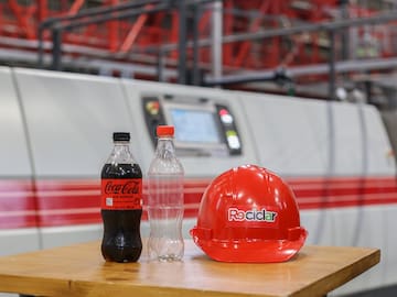 Conoce Re-Ciclar, la nueva planta para elaborar las primeras botellas con plástico reciclado en Chile