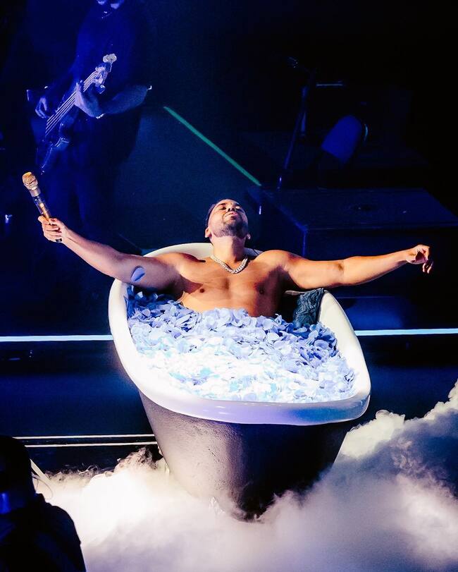 Instagram @estricolor</a> (@bizarrolivecl</a>)