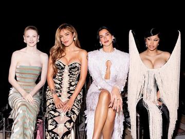 ¡Tremendo crossover! Karol G, Cardi B, Dua Lipa y Hunter Schafer se reúnen en el marco de la Semana de la Moda de París