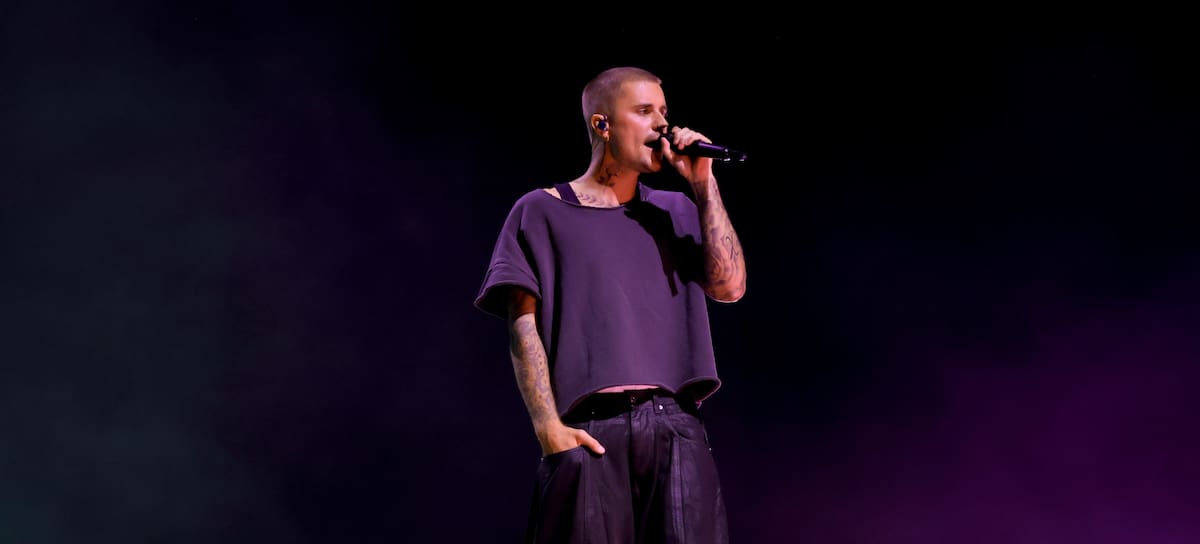 INDIO, CALIFORNIA - APRIL 11: (Exclusive Coverage) (FOR EDITORIAL USE ONLY) (NOT TO BE LICENSED FOR ANY STANDALONE OR SPECIAL INTEREST BOOK PUBLISHING USE CONCERNING THE COACHELLA MUSIC FESTIVAL AND/OR STAGECOACH MUSIC FESTIVAL) Justin Bieber performs at the Coachella Stage during the 2026 Coachella Valley Music and Arts Festival at Empire Polo Club on April 11, 2026 in Indio, California. (Photo by Kevin Mazur/Getty Images for Coachella)