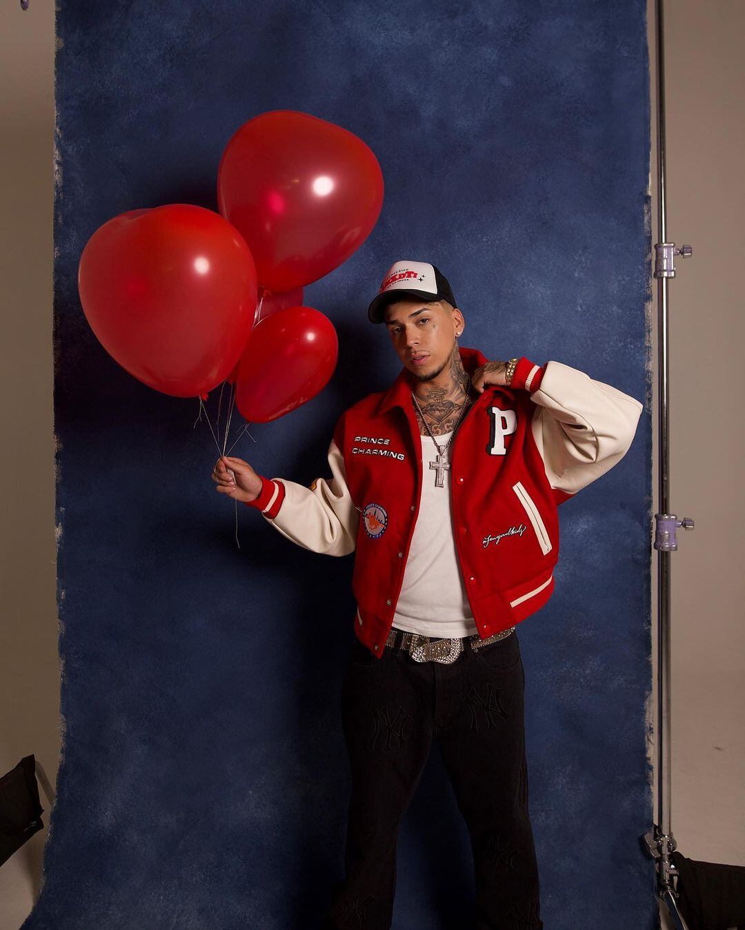 Instagram | @youngcister</a>