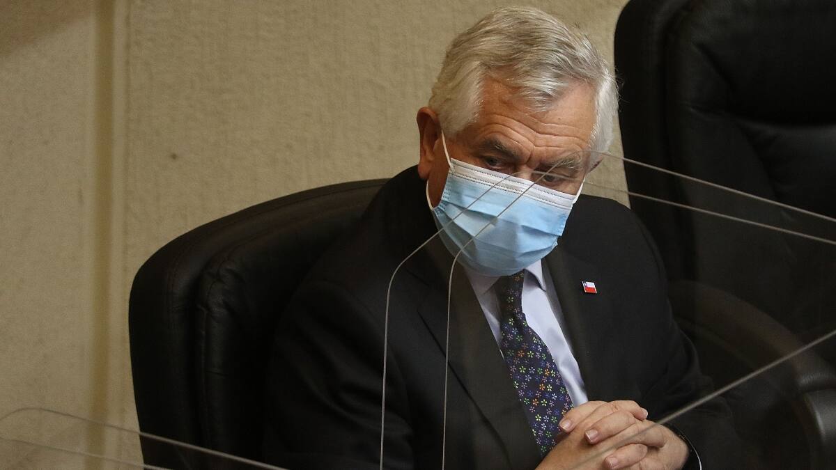 Denuncian celebración de cumpleaños donde habría participado Paris: El ministro niega los hechos