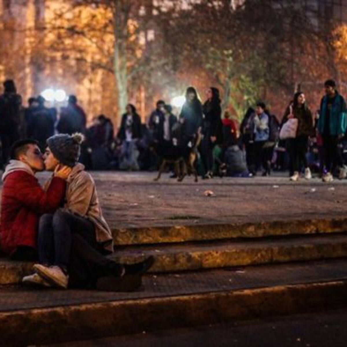 Chile: Más del 50% de homosexuales encuestados teme expresar afecto en público
