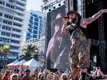 Teddy Swims revela que le gustaría explorar el reggaetón y conocer artistas del género