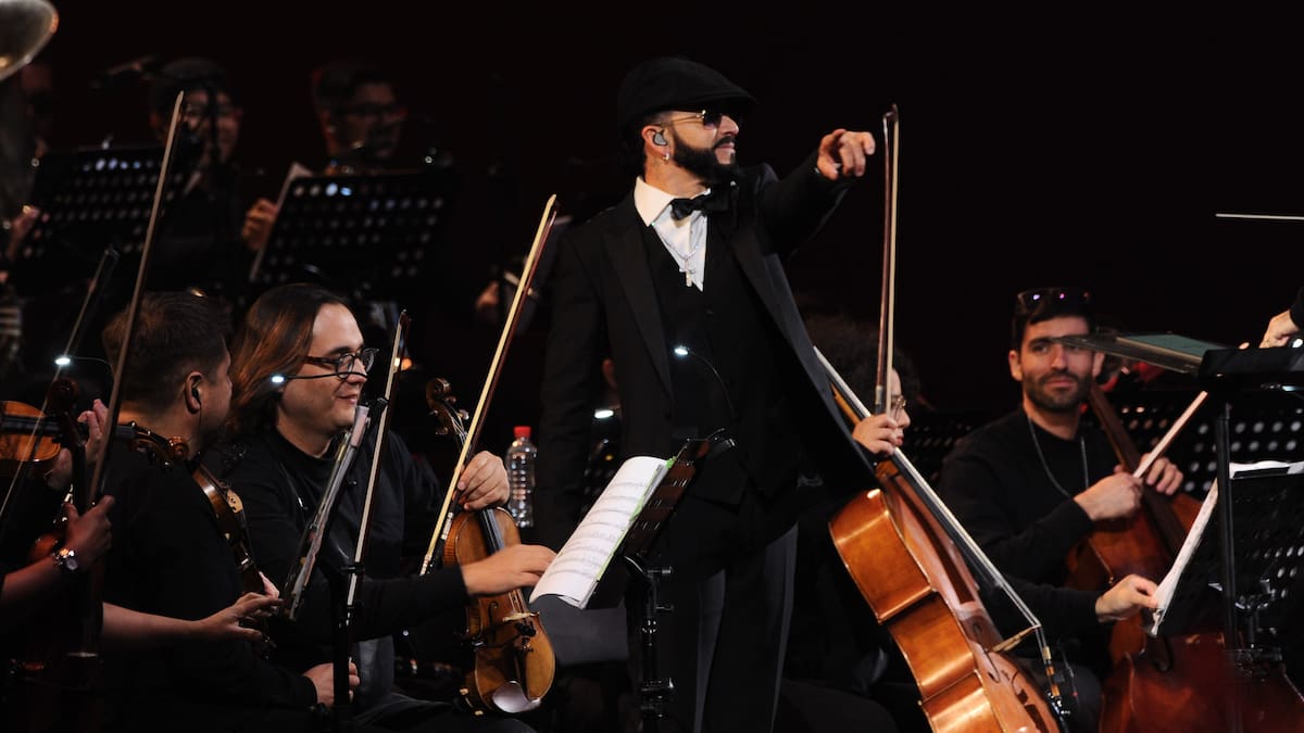 Yandel pone a bailar a la Quinta Vergara con su show sinfónico en el Festival de Viña 2026