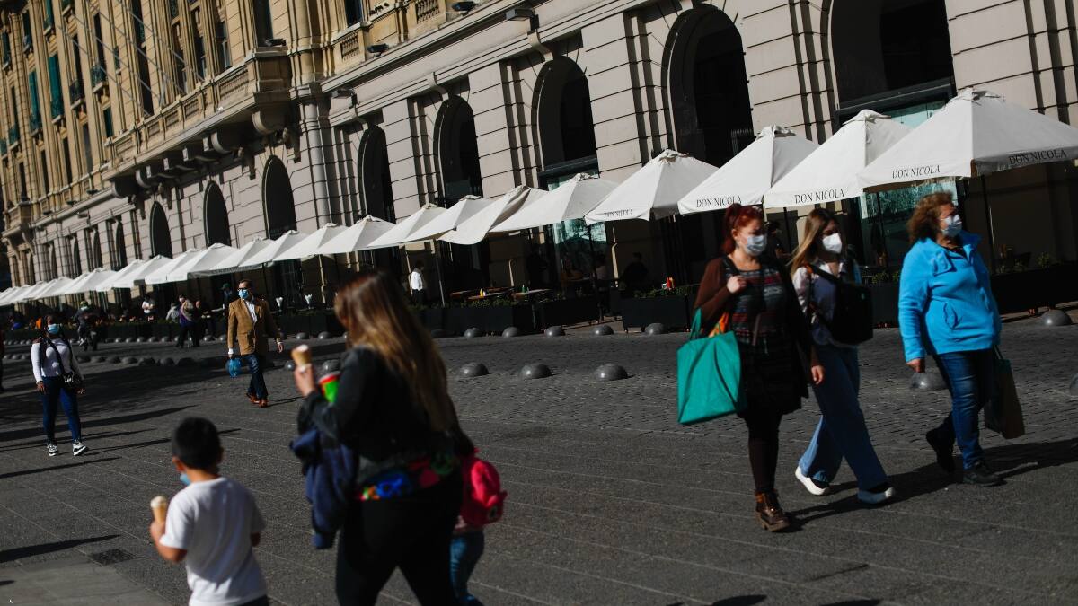 Paso a Paso: Todas las comunas de la Región Metropolitana retroceden a Fase 3