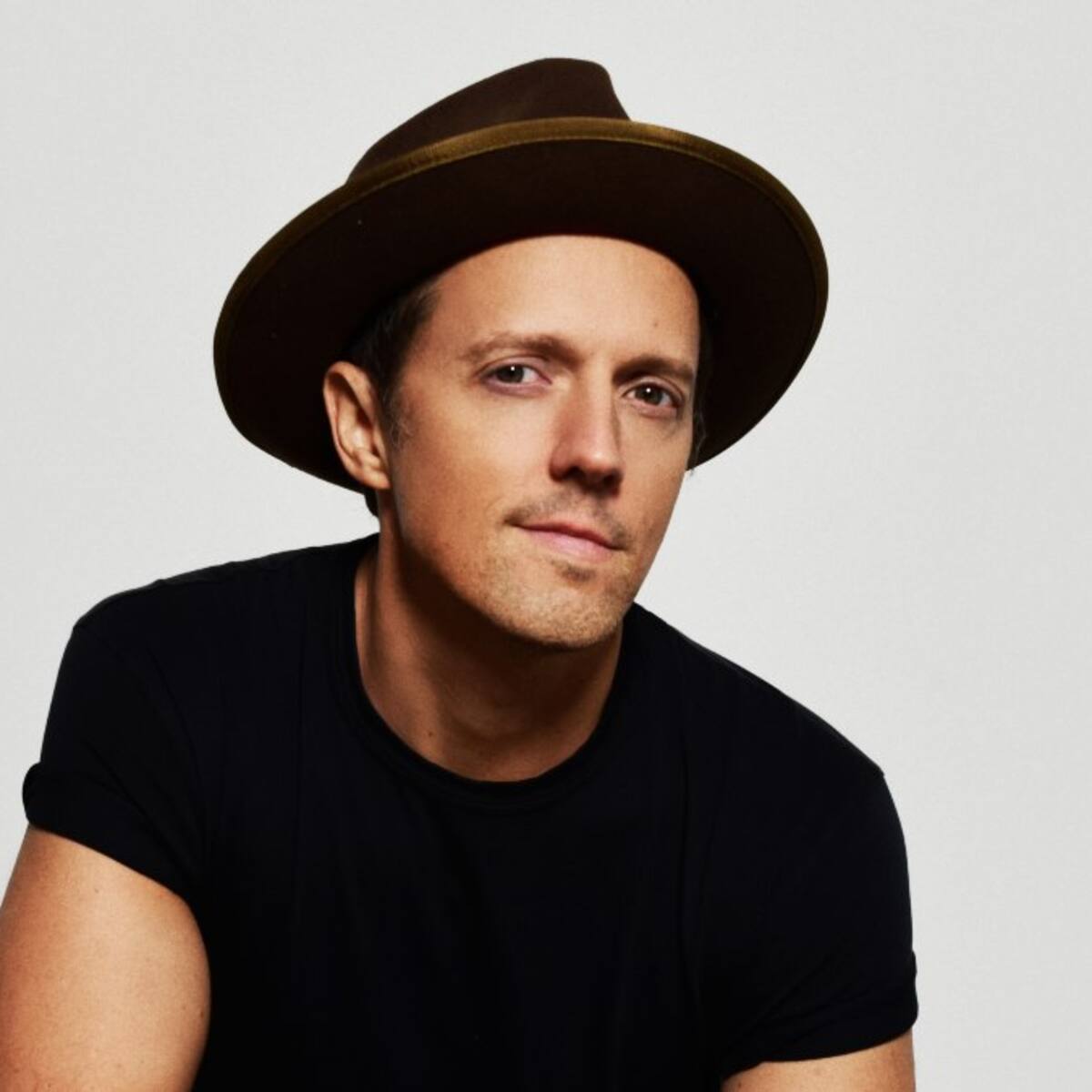 Jason Mraz estrena su nuevo sencillo «Pancakes & Butter»