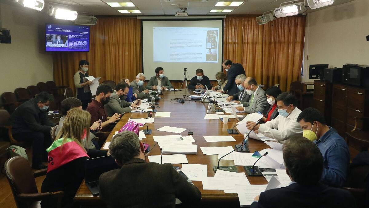 Comisión de Constitución aprueba cuarto retiro: Ahora es despachado a la Sala