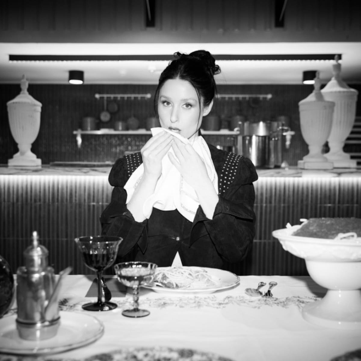 Francisca Valenzuela vuelve a la mesa: "Cena Maldita" suma una nueva fecha