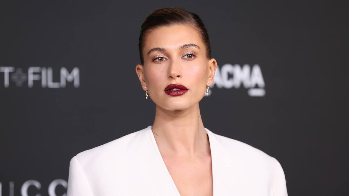 Hailey Bieber fue hospitalizada tras sufrir un coágulo cerebral